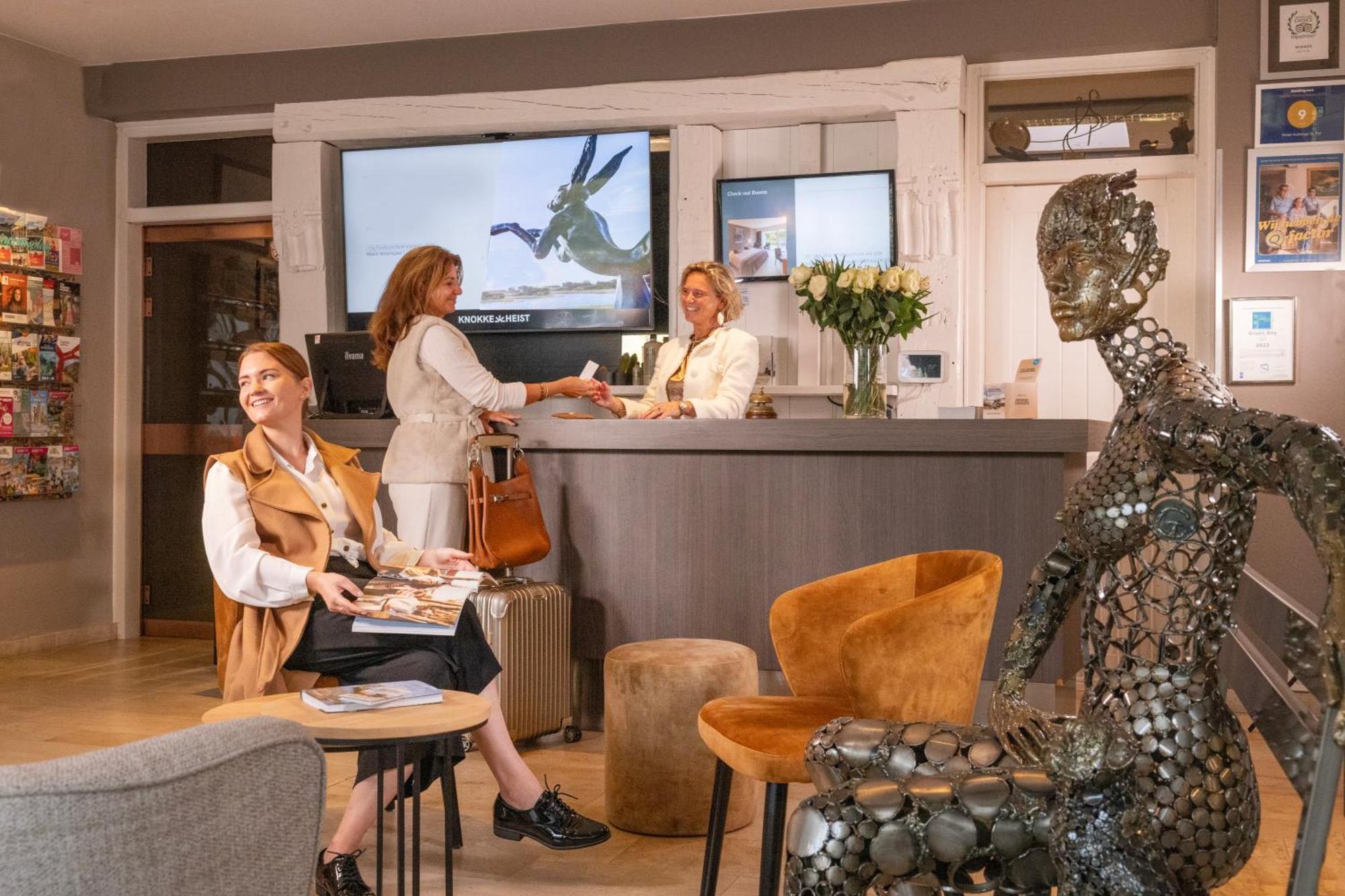 Hotel Auberge St. Pol Кнокке-Хейст Экстерьер фото